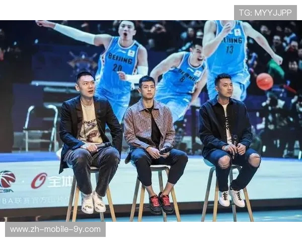 方硕的篮球之路：从青涩少年到赛场明星的成长故事